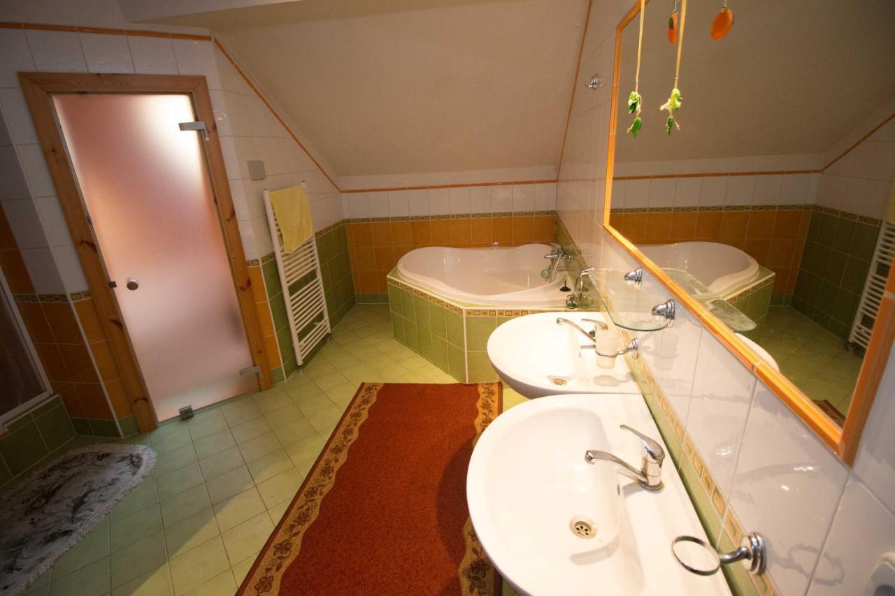 Penzion Hacienda Oszada Szoba fotó